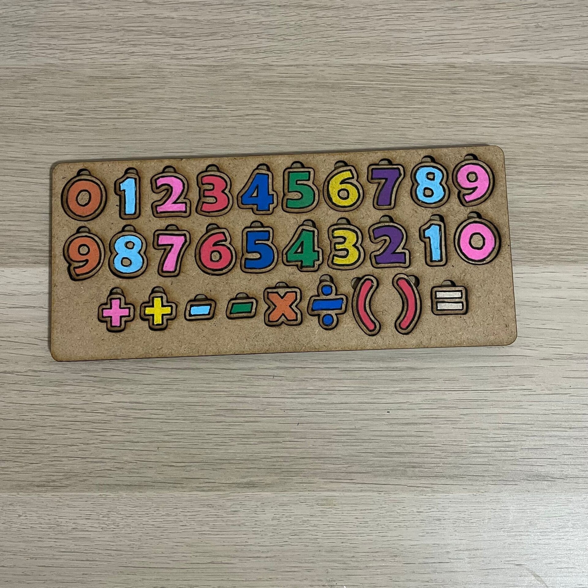Juego Didáctico de Números - 4